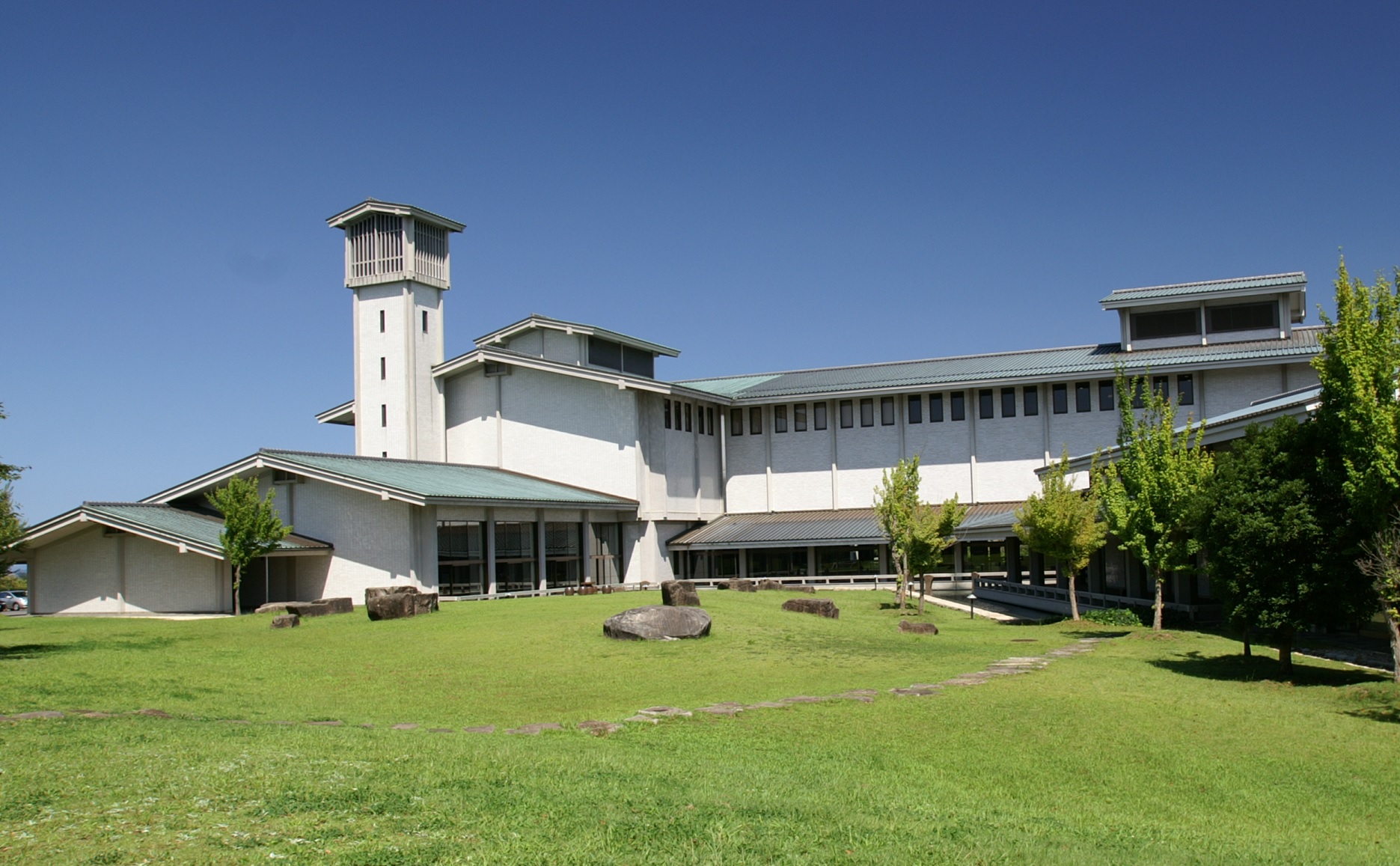 愛知県陶磁美術館　 