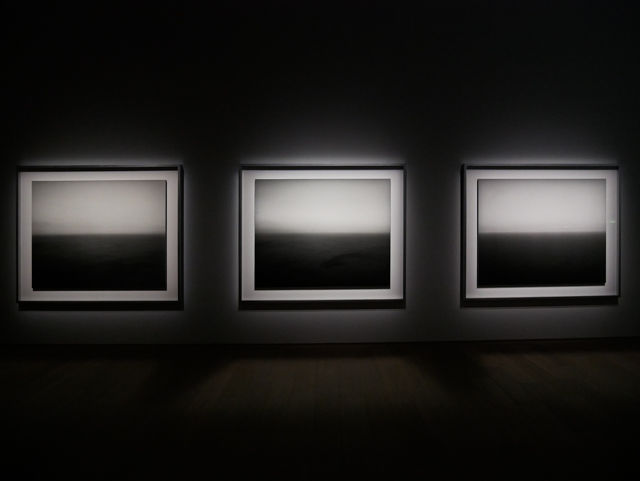 「杉本博司　瑠璃の浄土」展示風景 ©Hiroshi Sugimoto