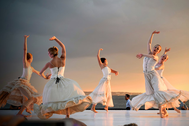 踊れ博士論文!?ー先端技術をダンスで表現する「Dance Your Ph.D.」:アートをおしきせ 20190225