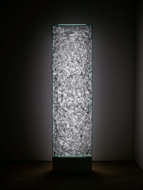 《瑠璃の箱（無色）》2009-2020 ​​​​​​​©Hiroshi Sugimoto