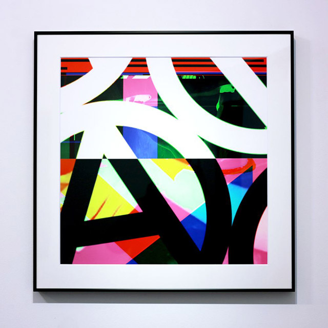 片腕を骨折しながらお経を唱える僧侶の絵　現代アート イタリア美術鑑賞 ♯1】 「二次元の絵画にはじめて三次元の人体